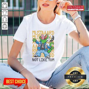 Colorful lizard design on a ladies tee inspired by Hoppers Movie, featuring a playful Tom parody. Perfect for lizard lovers!