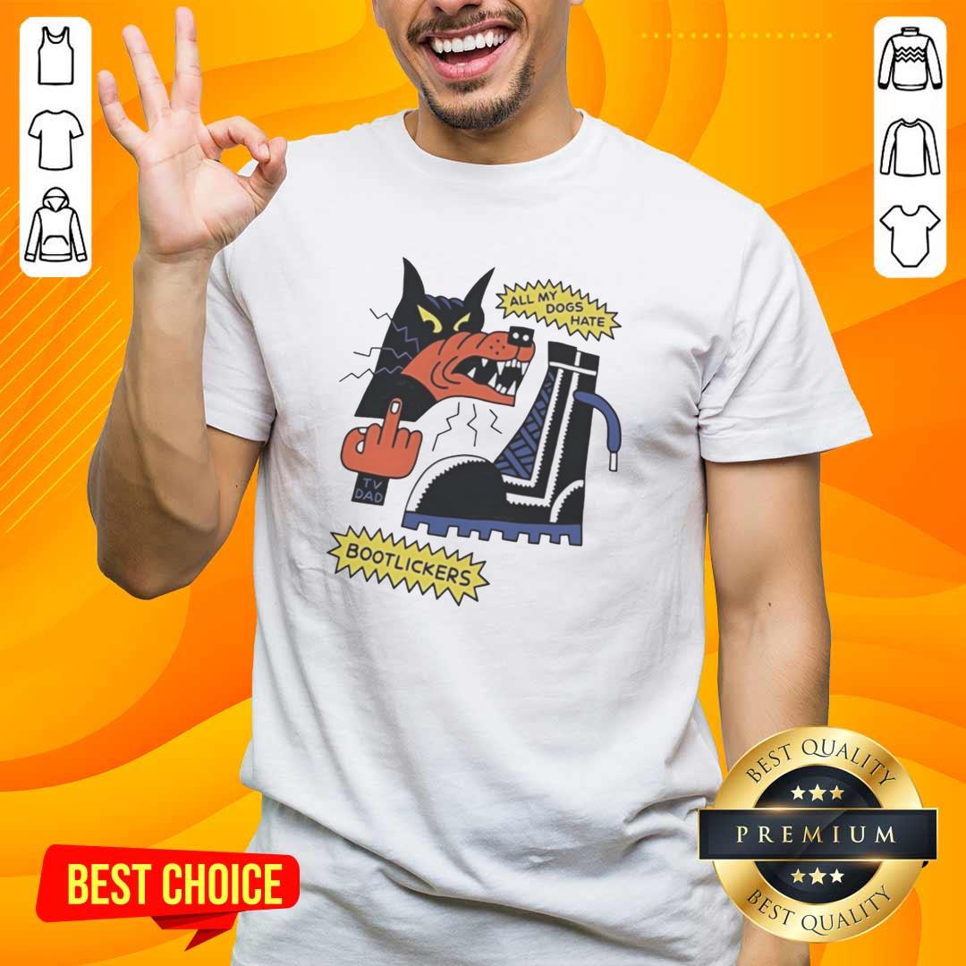 Nice Wolf Middle Finger T-Shirt for dog lovers, featuring a humorous design that says 'All My Dogs Hate Bootlickers'.