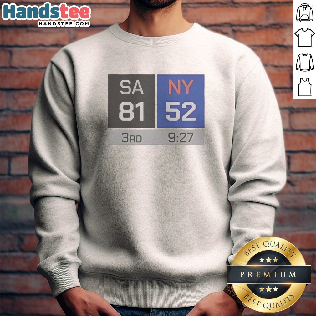 Top SA 81 NY 52 Third Quarter Scoreboard San Antonio Spurs Vs New York Knicks Sweatshirt in dark grey with bold scoreboard print