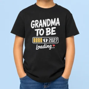 Premium Grandma To Be 2027 Loading Pregnancy Announcement Kids T-Shirt