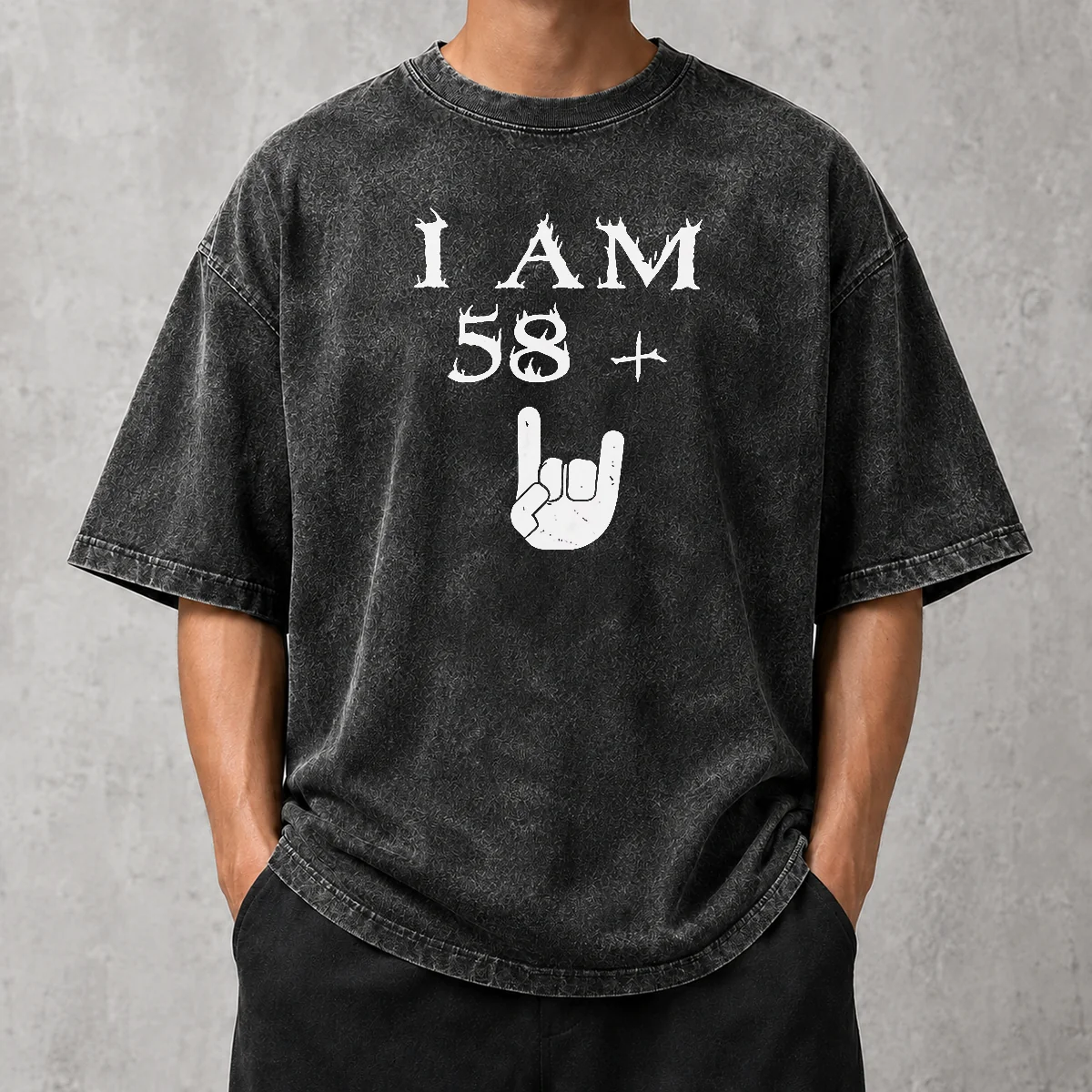 Hot Pretty I Am 58 Plus Washed T-Shirt